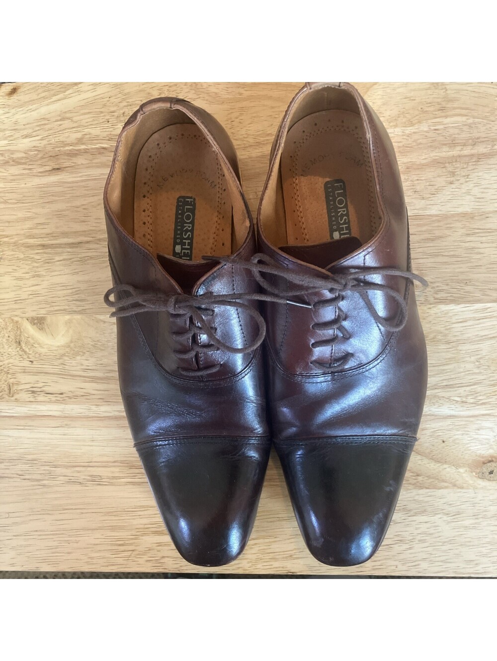 Size 9 Florsheim Leather Mens Shoes Academia Career Office Work